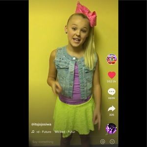 JoJo Siwa Yellow skirt